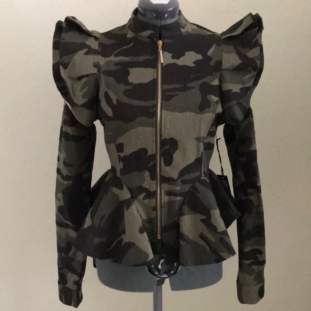 Camo Print Med Ruffled Peplum Waisted Zip Front Jacket